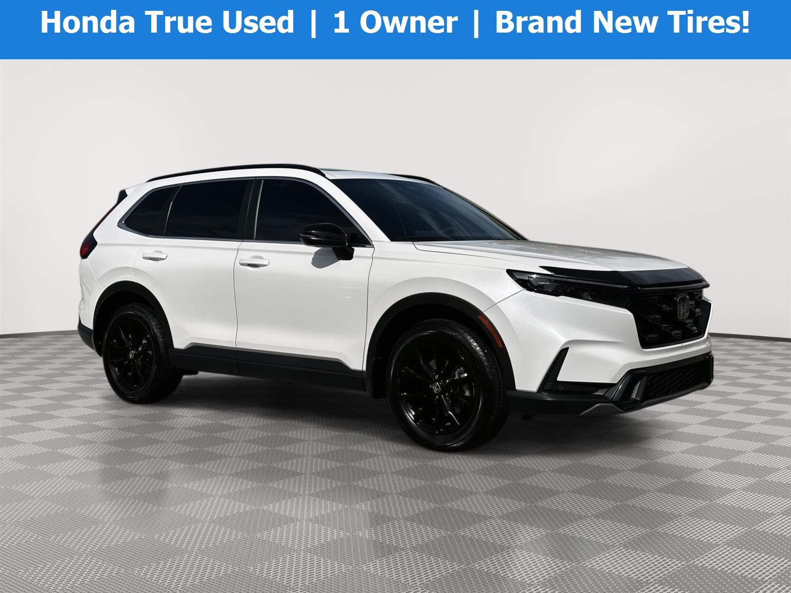 Used 2024 Platinum White Pearl Honda Sport-L image 1