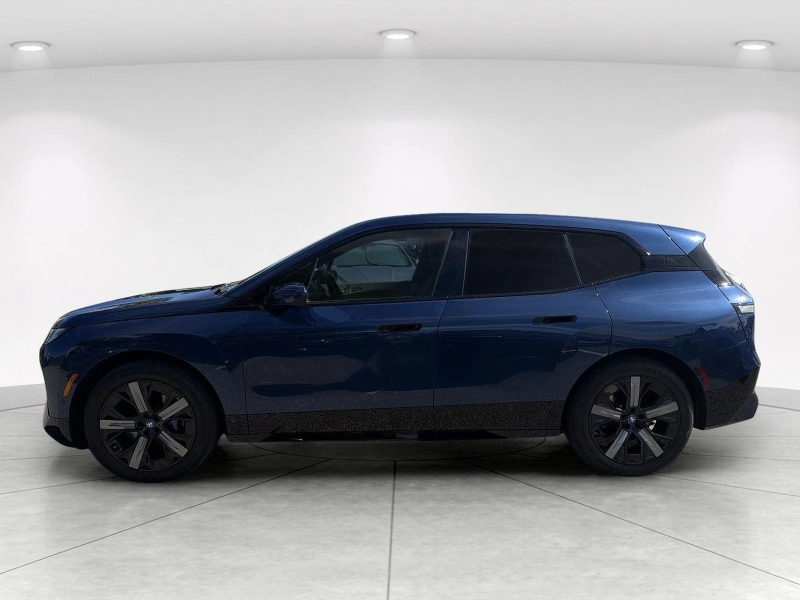 Certified Used 2024 Blue BMW xDrive50 image 7