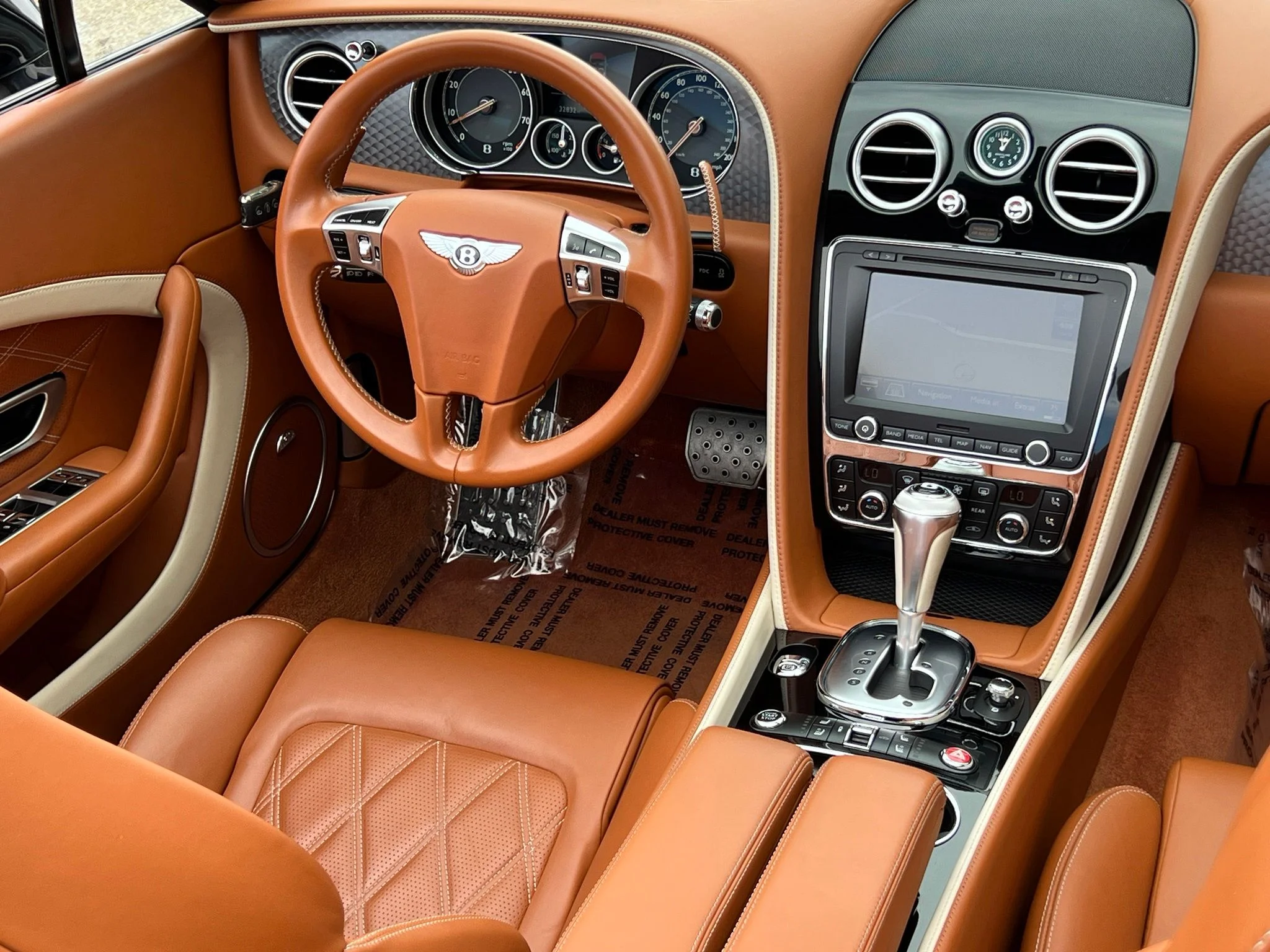 Used 2015  Bentley Speed image 5