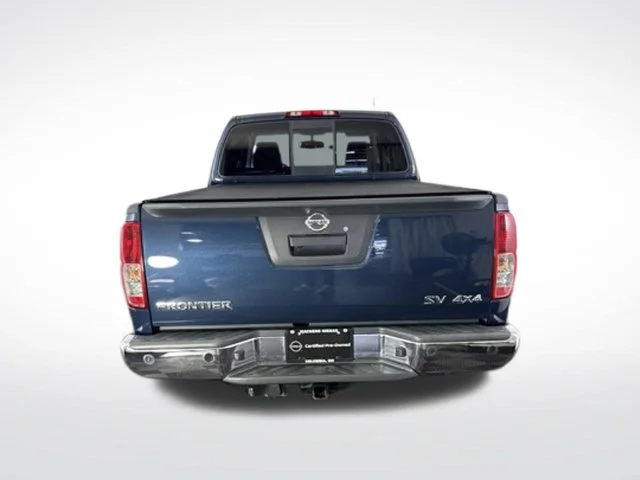 Used 2020 Blue Nissan SV image 12