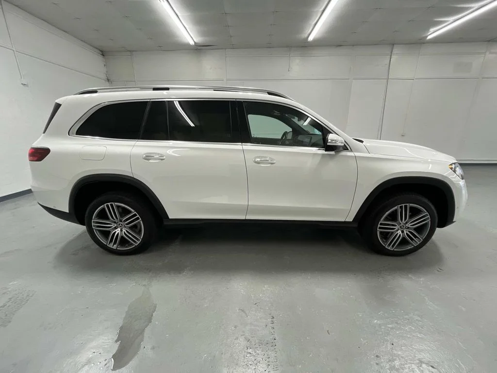 Used 2025 Polar White Mercedes-Benz 450 4MATIC® AWD 3.0L 1 Owner image 2