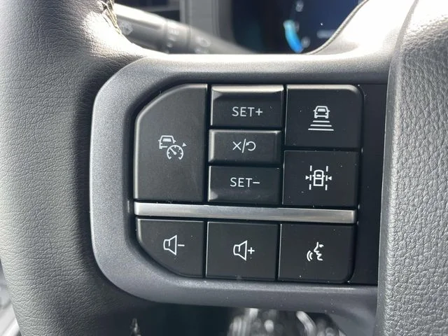 New 2026 Avalanche Ford XLT image 13