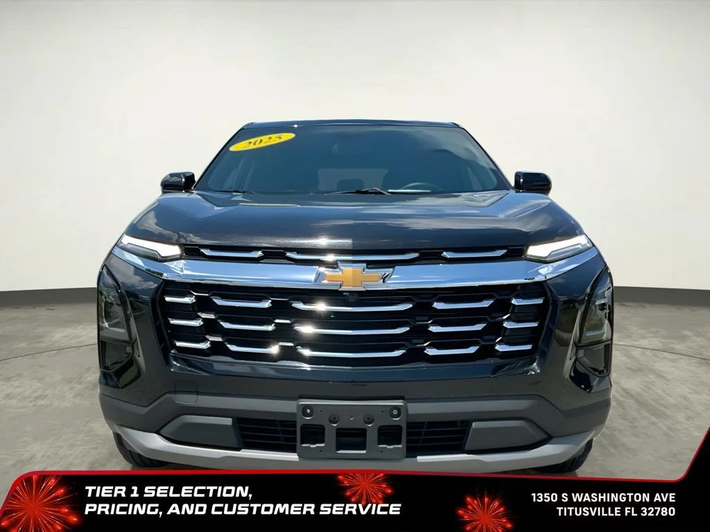 Used 2025 Mosaic Black Metallic Chevrolet LT image 16