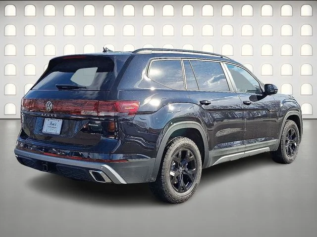 New 2026 Black Volkswagen 2.0T Peak Edition image 4