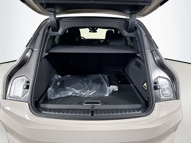 2026 BMW iX 45 - Photo 28
