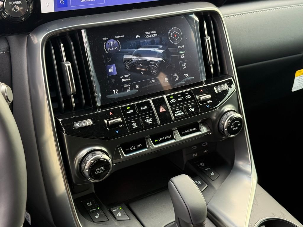 2026 Lexus LX 700h Luxury - Photo 34