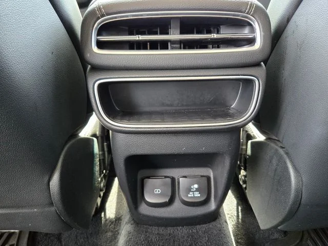 Used 2024 White Genesis 2.5T image 15