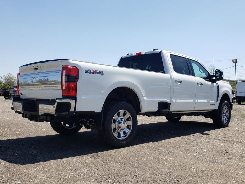 New 2026 Star White Metallic Tri-Coat Ford F-350® King Ranch® image 3