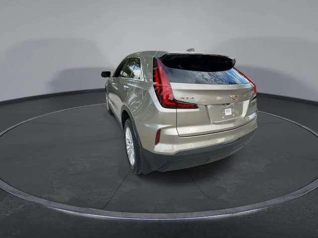 2024 Cadillac XT4 Luxury - Photo 6