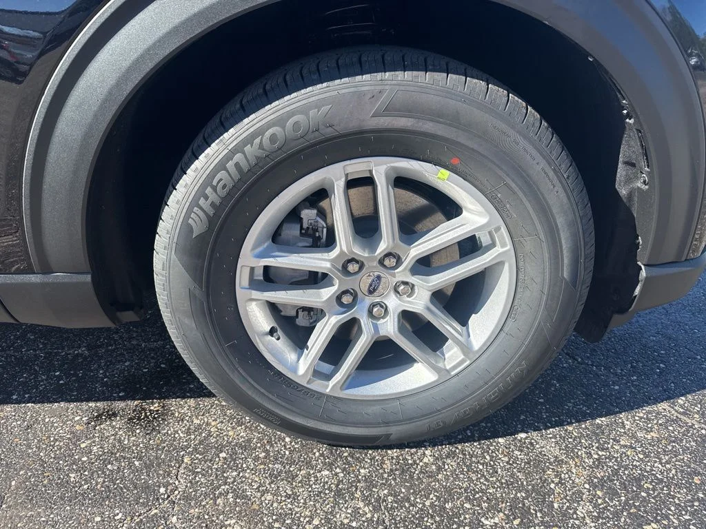 New 2026 Black Ford Active image 25