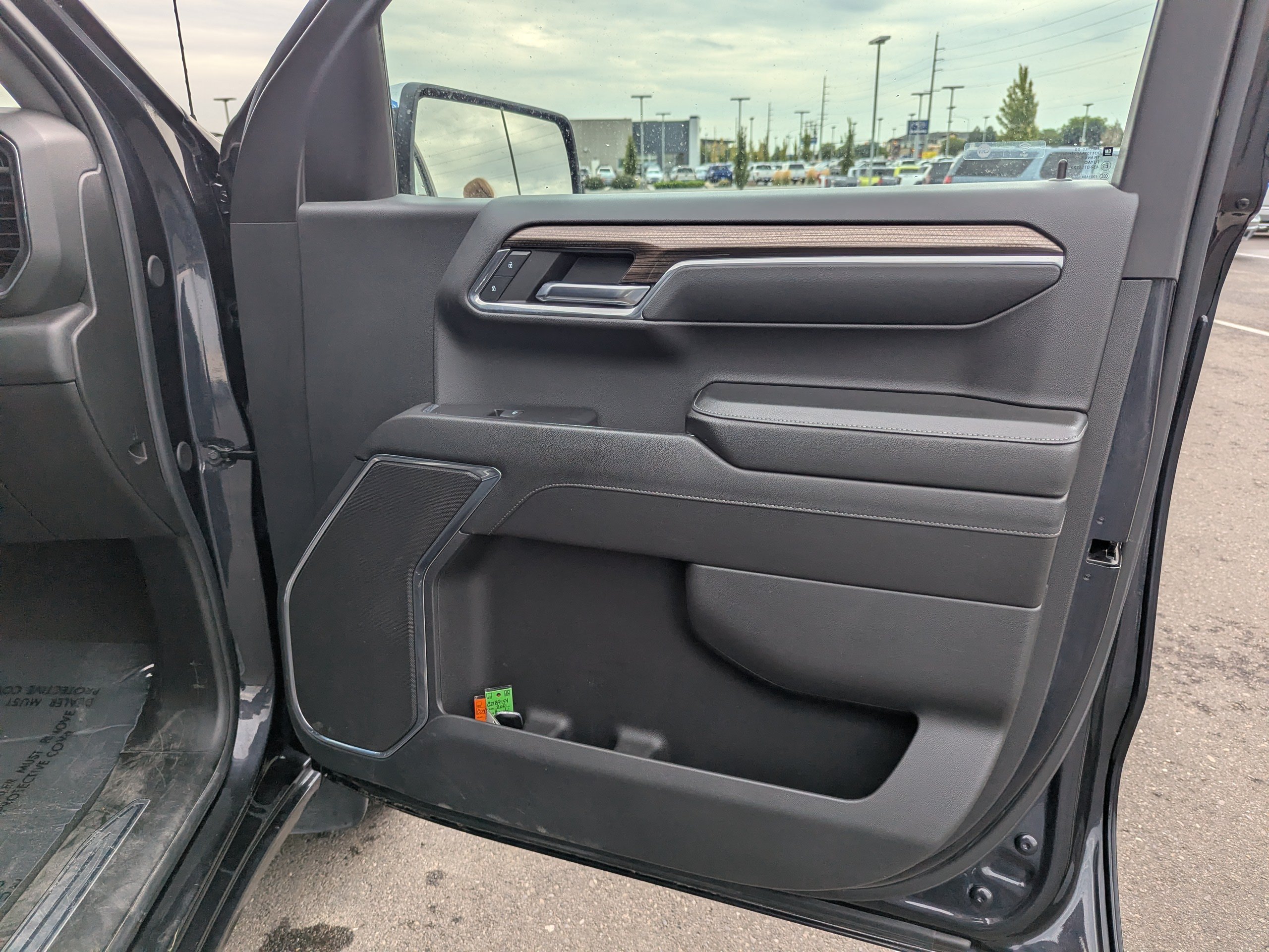 2024 Chevrolet Silverado 1500 LT - Photo 36