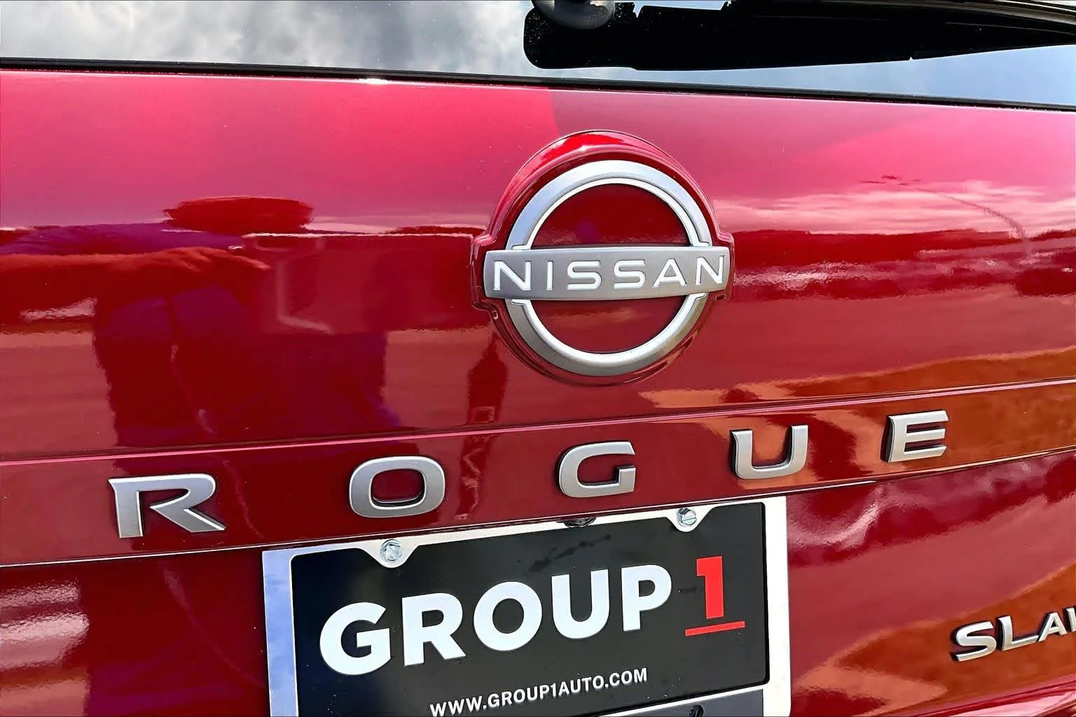 Used 2024 Scarlet Ember Tintcoat Nissan SL image 30