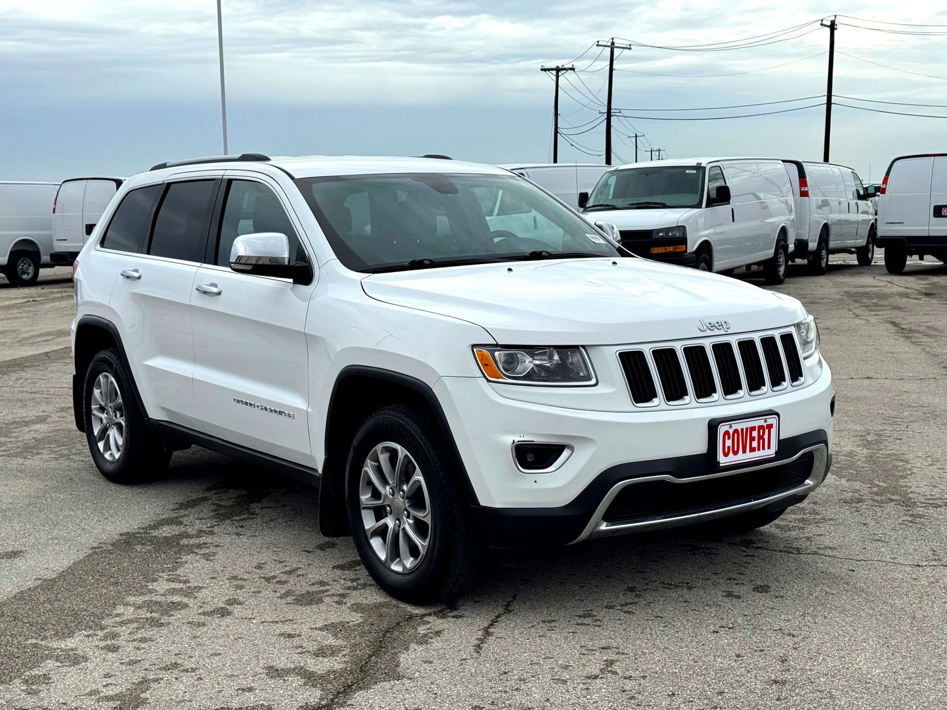 Used 2016 Bright White Clearcoat Jeep Limited image 4