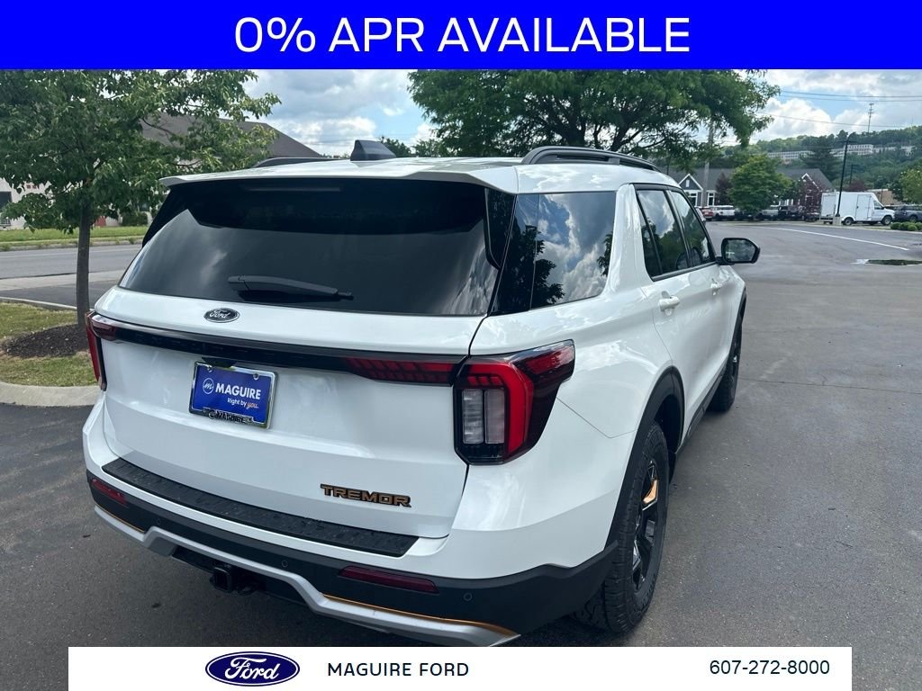 New 2026 White Metallic Ford Tremor® image 4