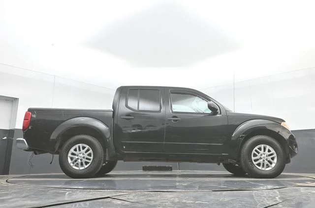 Used 2015 Black Nissan SV image 43