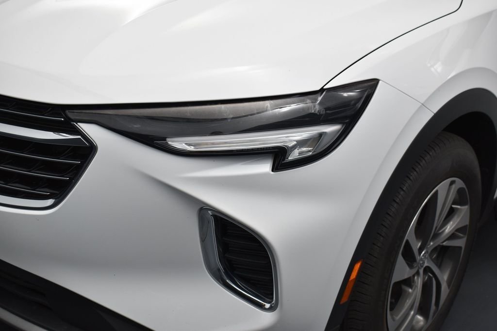 Used 2023 Summit White Buick Essence image 26