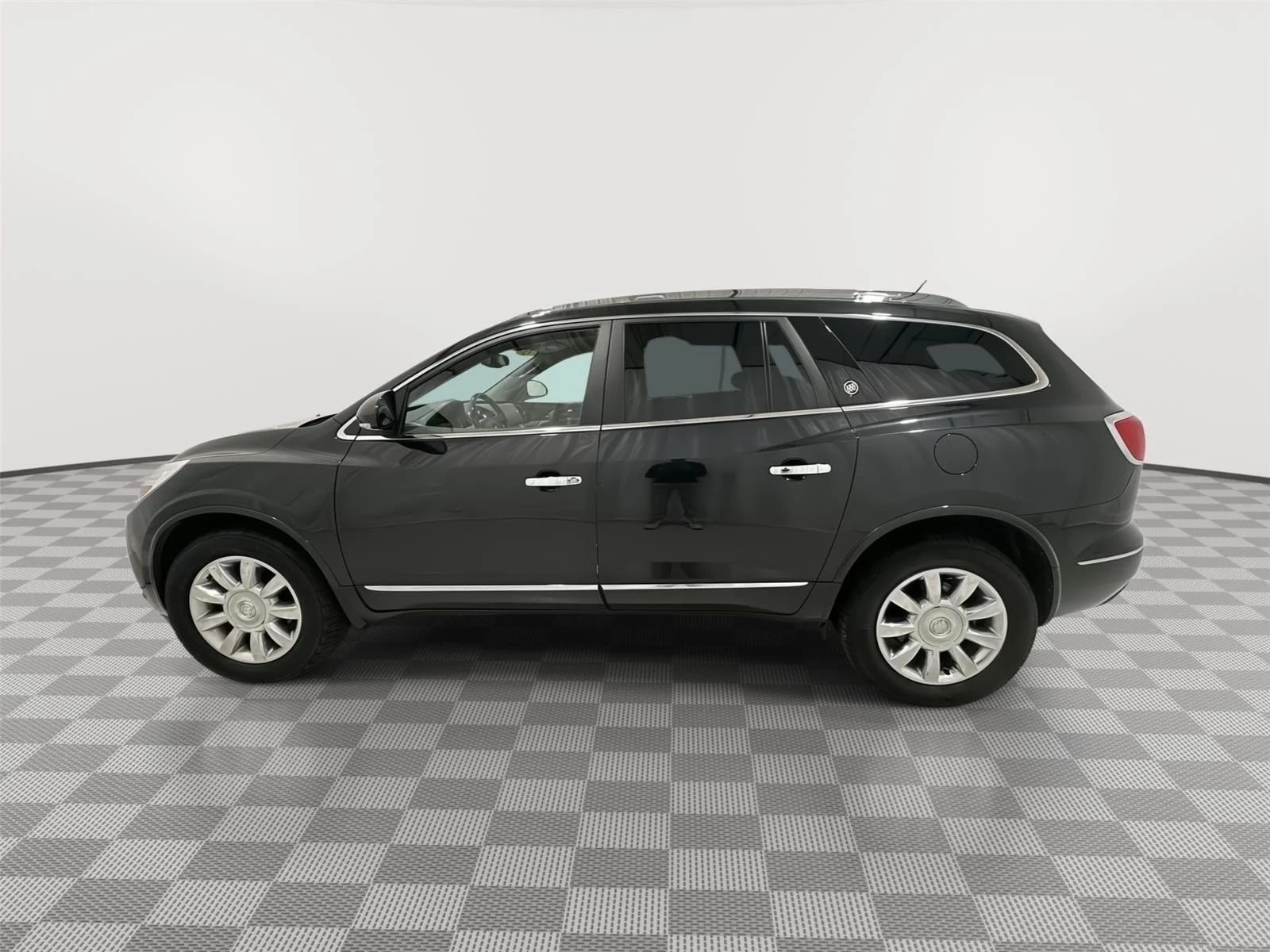 Used 2015 Buick Enclave Leather with VIN 5GAKVBKDXFJ301255 for sale in Alexandria, Minnesota