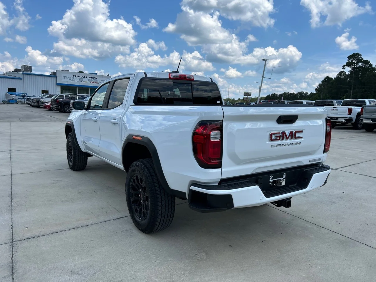 New 2026 Summit White GMC Elevation image 4