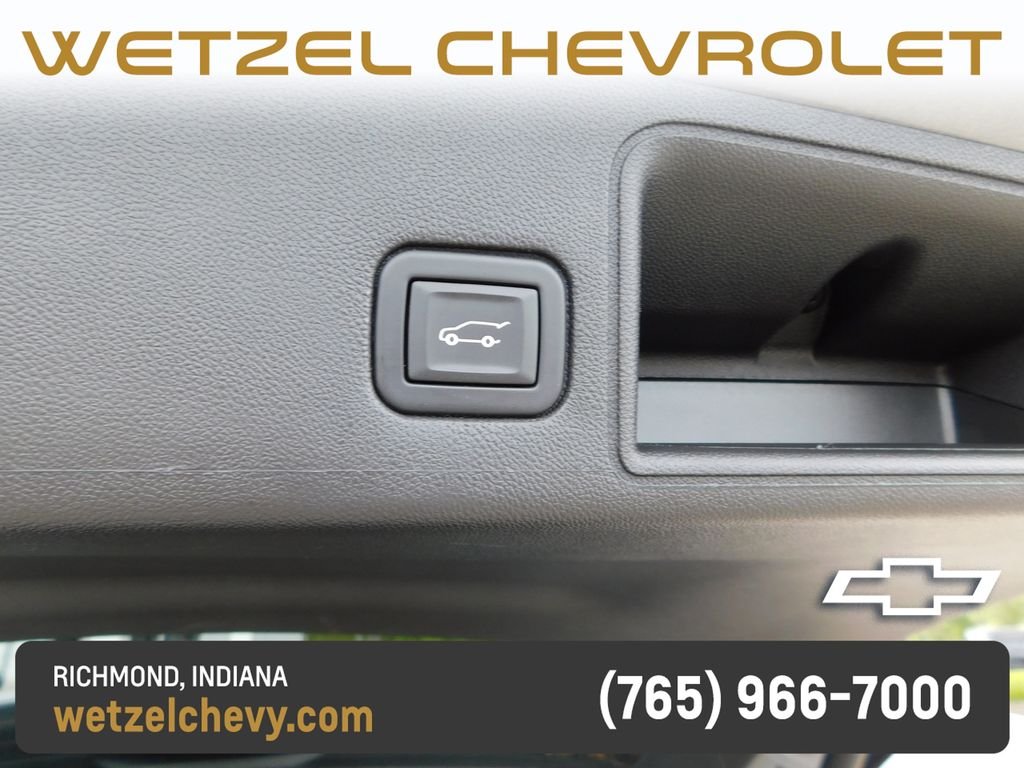 Used 2023 Silver GMC AT4 image 24