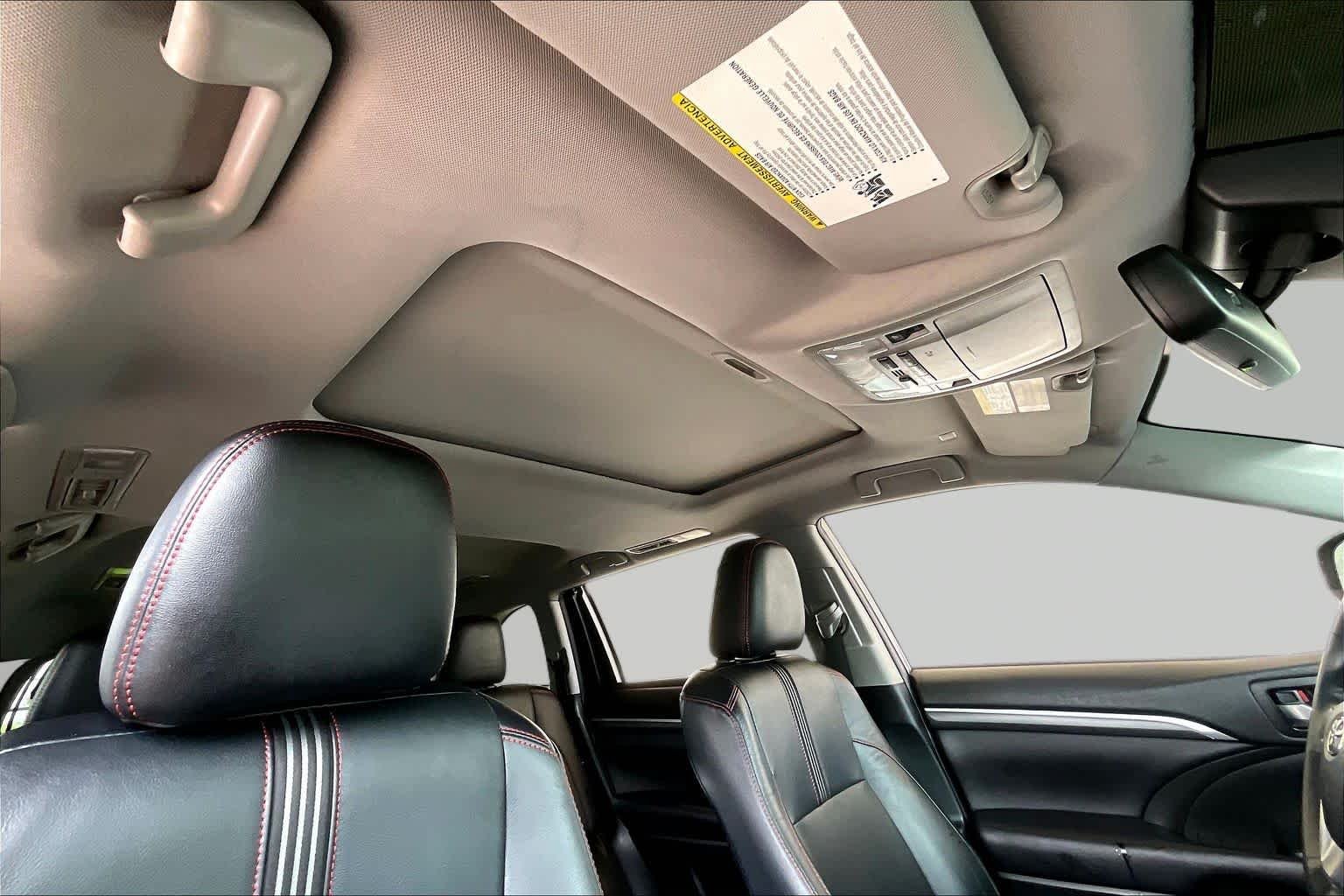 Used 2019 Predawn Gray Mica Toyota SE image 12