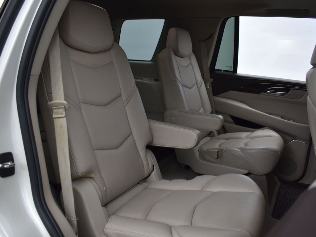 2015 CADILLAC ESCALADE - Image 32