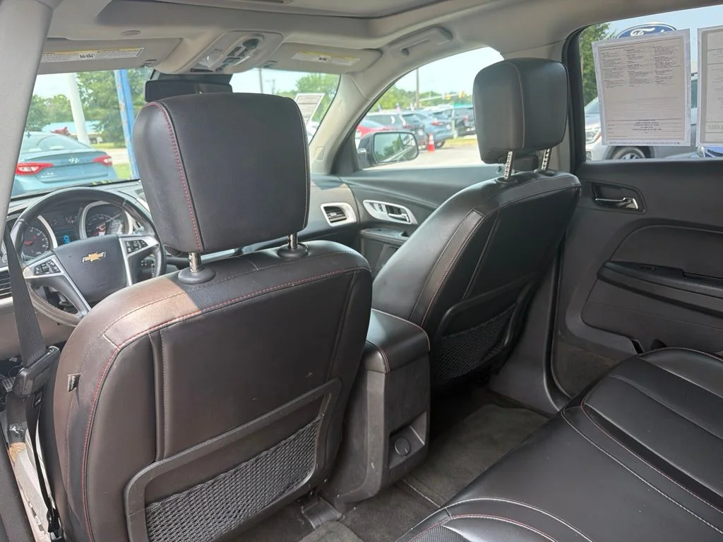 Used 2013 Black Chevrolet LT image 27