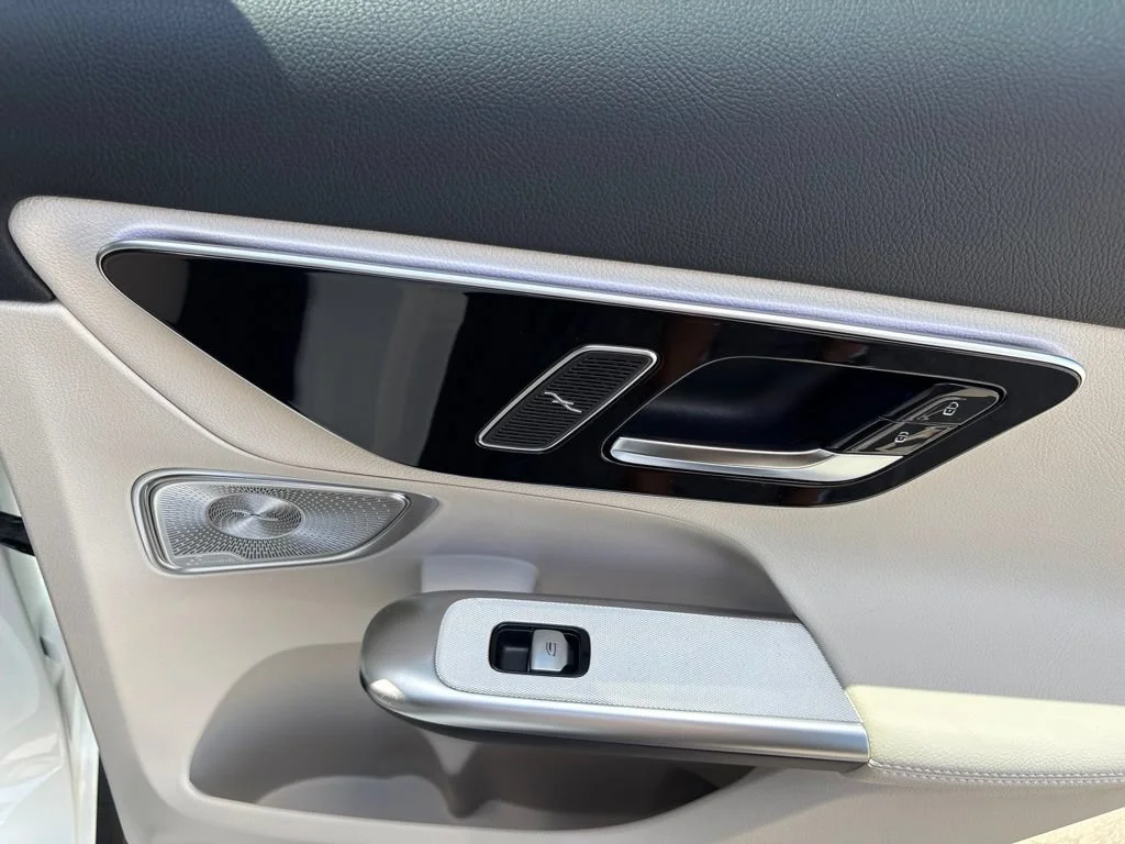 New 2027 Polar White Mercedes-Benz GLC 300 image 27
