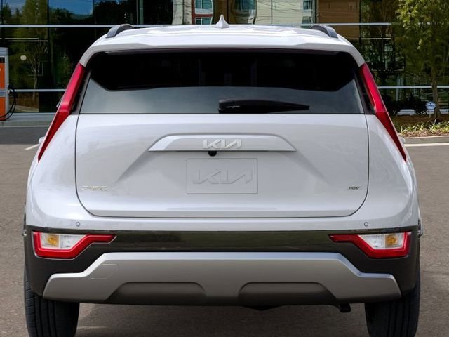 2025 Kia Niro SX - Photo 13
