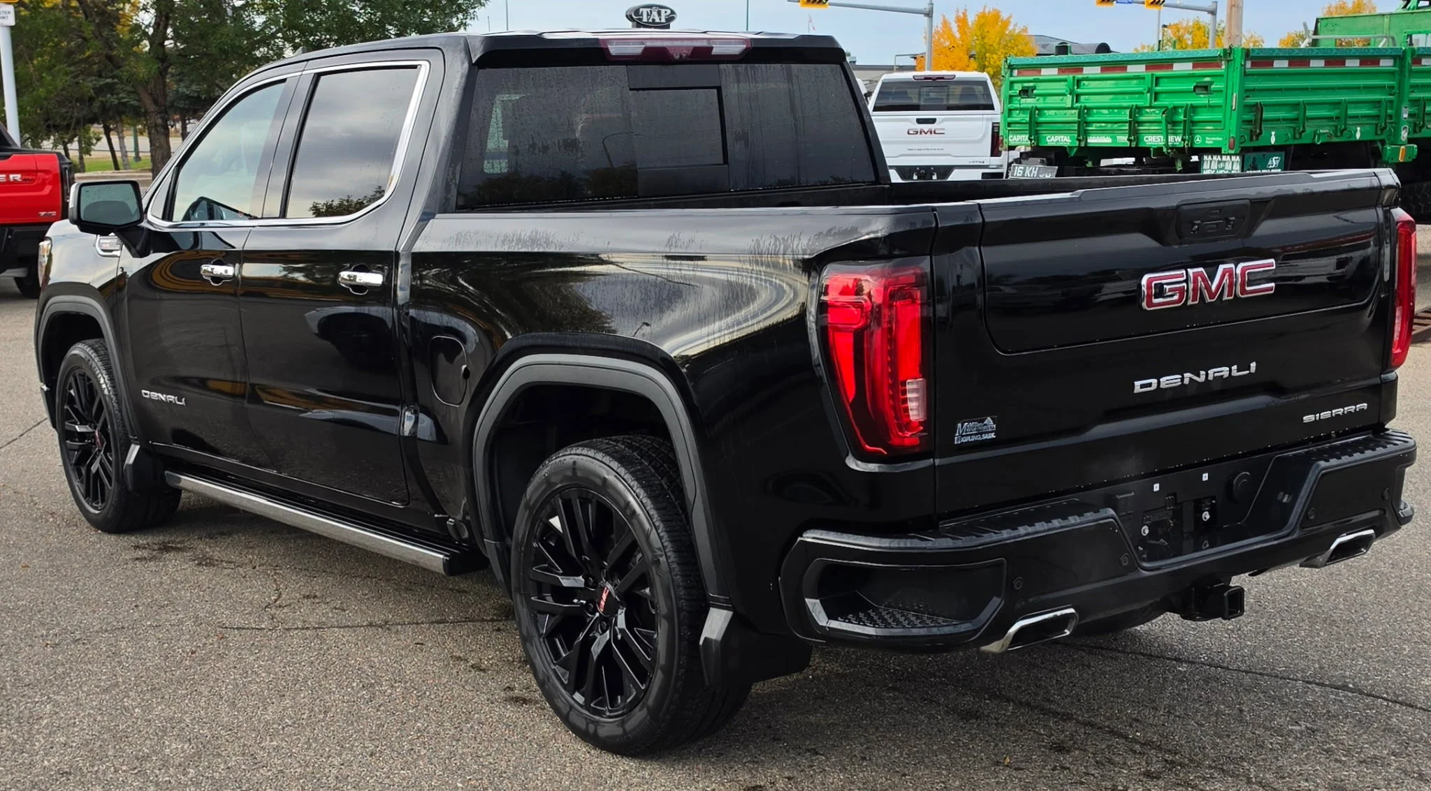 Used 2020 Black GMC Denali Crew Cab image 3