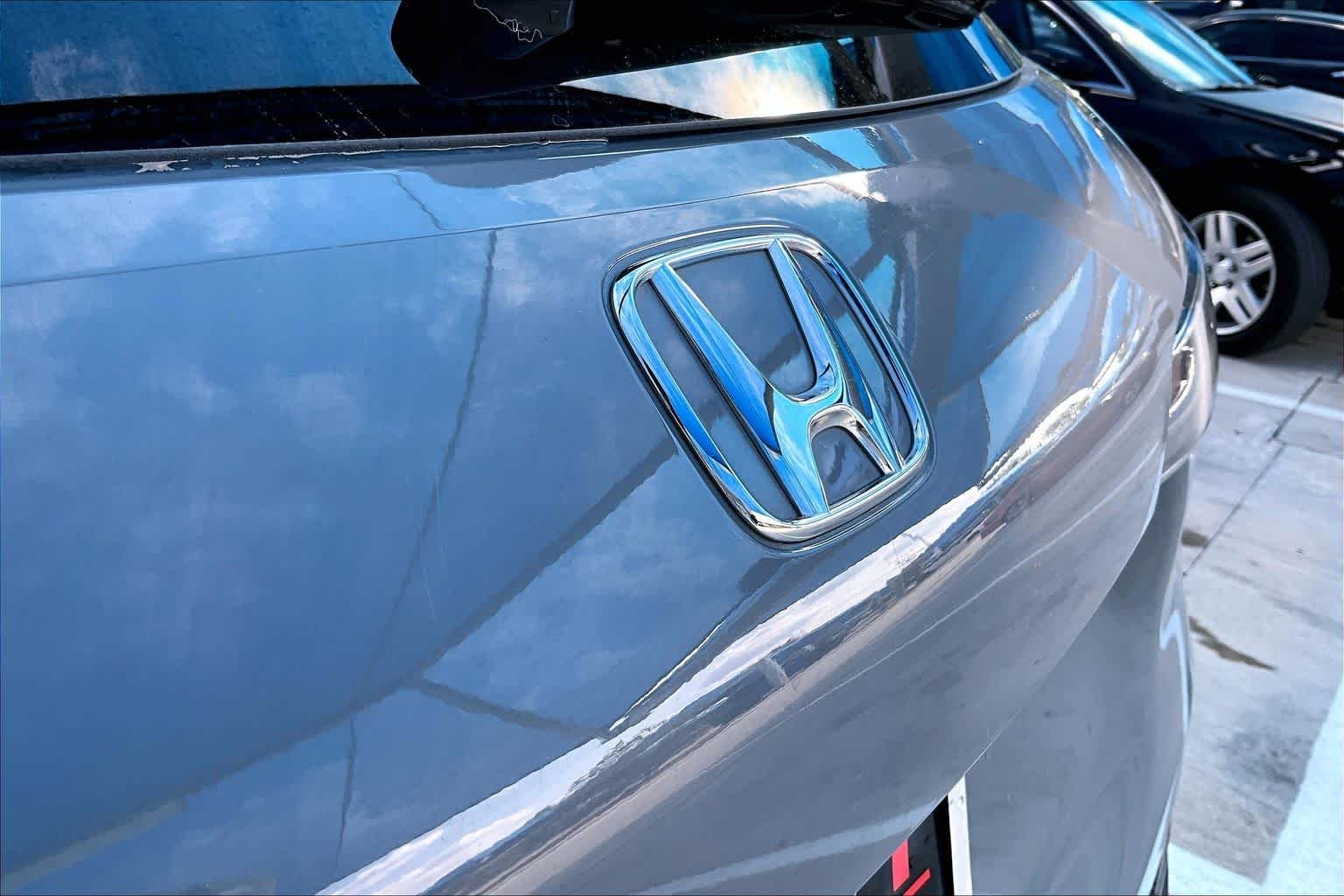 Used 2024 Urban Gray Pearl Honda Sport image 30
