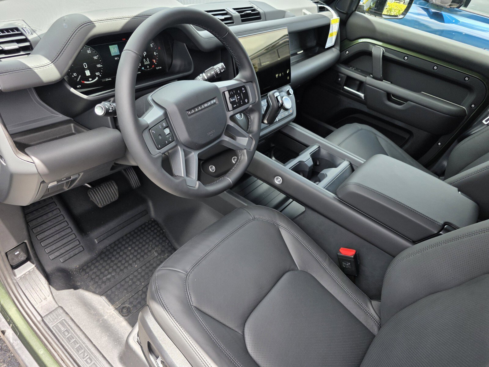 New 2026 Woolstone Green Land Rover P400 X-Dynamic SE image 11