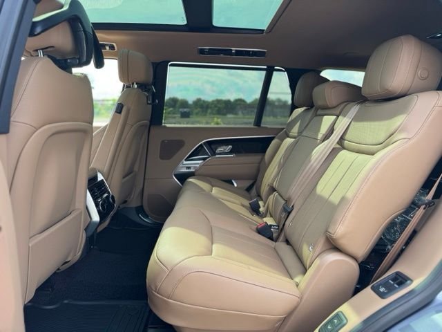 New 2026 Eiger Grey Land Rover SE LWB 7-SEAT image 11