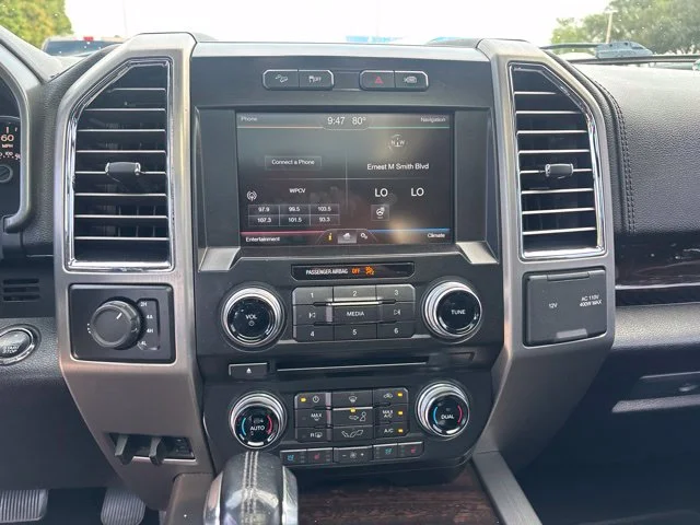 Used 2015 White Ford Platinum image 12