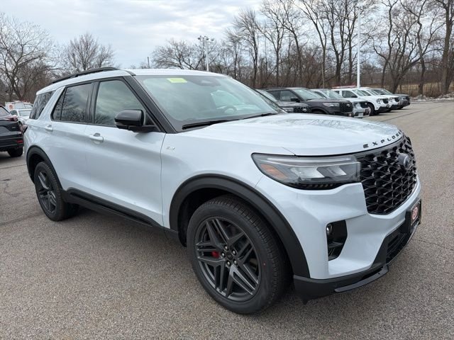 2026 Ford Explorer ST-LINE 4WD's photo