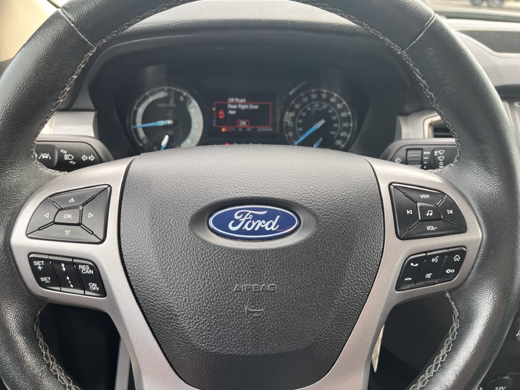 Used 2023 Blue Ford XLT image 17