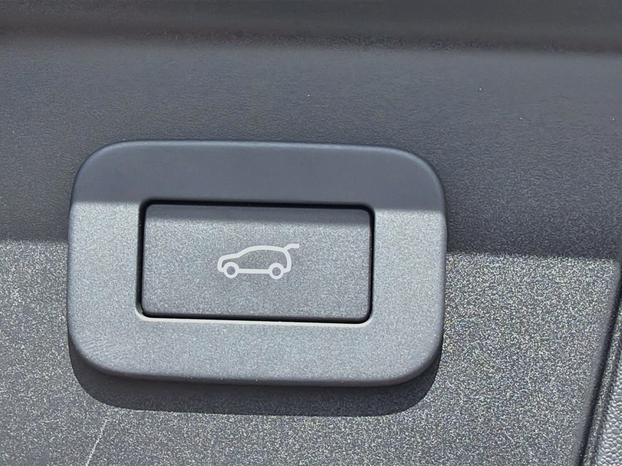 New 2026 Fuji White LAND ROVER  image 14