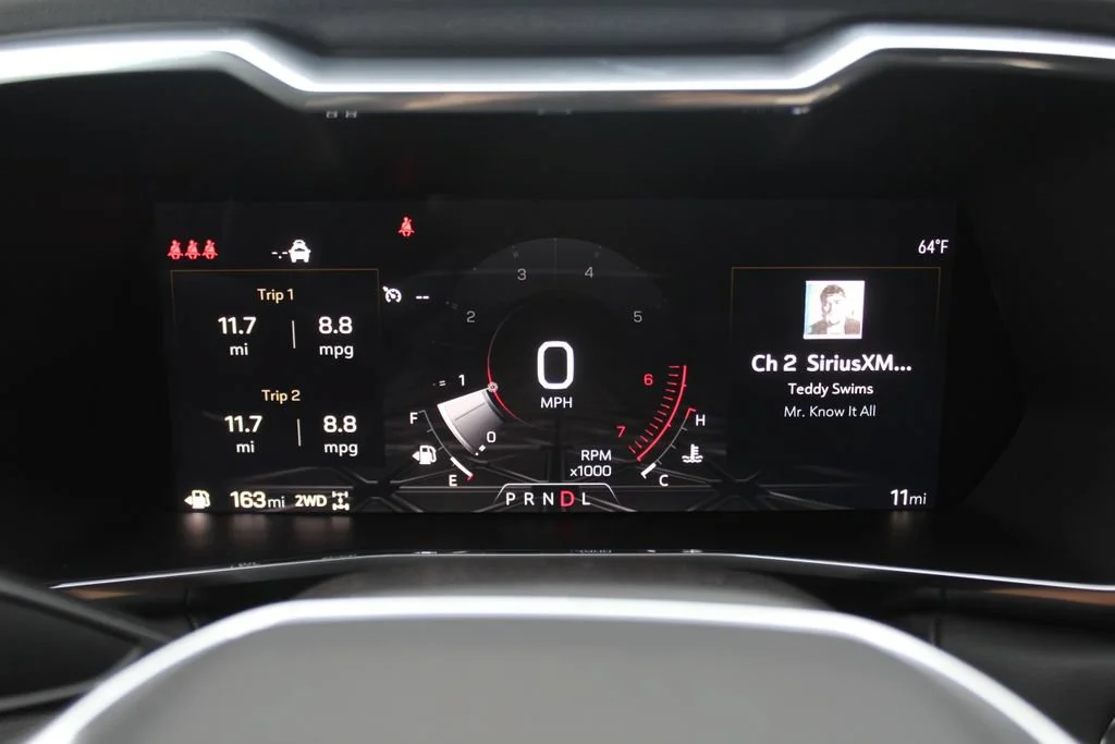 New 2026 Summit White GMC Elevation image 21