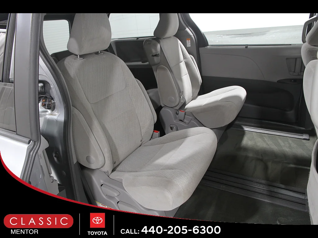 Used 2017 Silver Sky Metallic Toyota LE 8-Passenger image 17