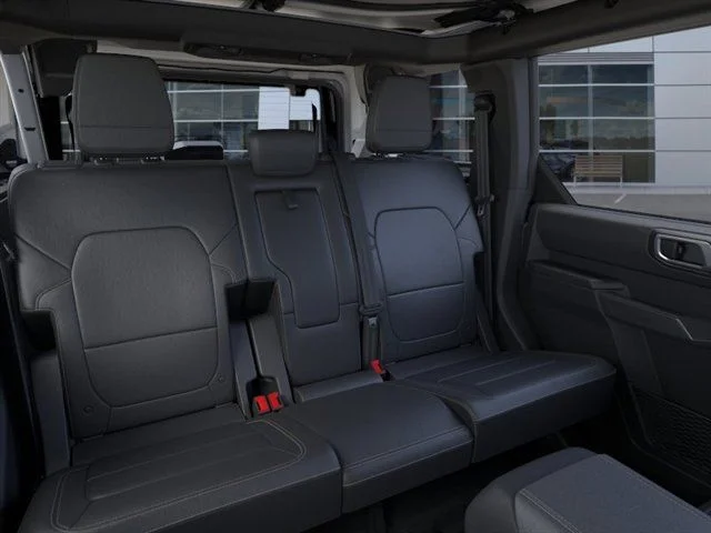 New 2026 Avalanche Gray Ford Badlands image 38