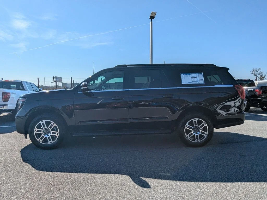 2025 Ford Expedition Active - Photo 8