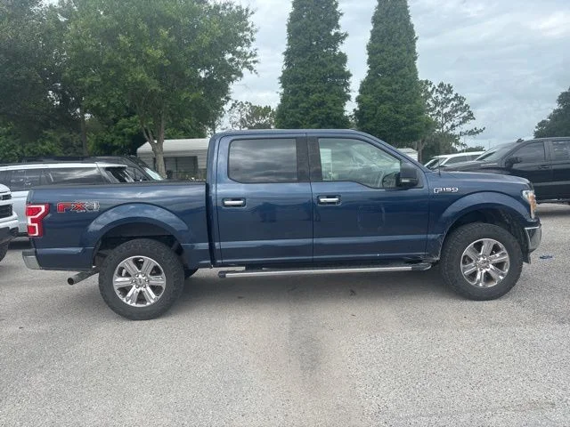 Used 2019 Blue Ford XLT image 4