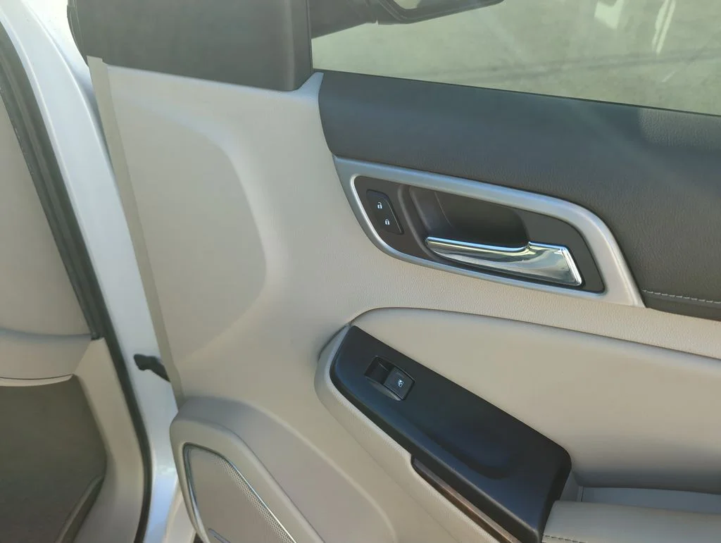 Used 2019 White GMC Denali image 36