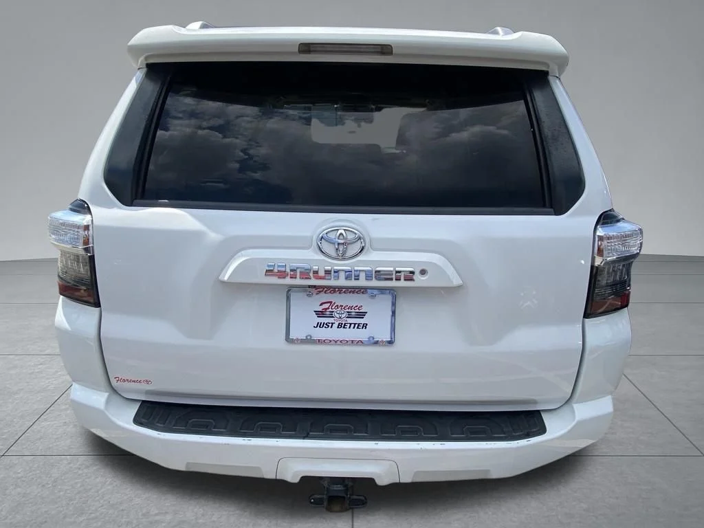 Used 2017 White Toyota SR5 Premium image 14