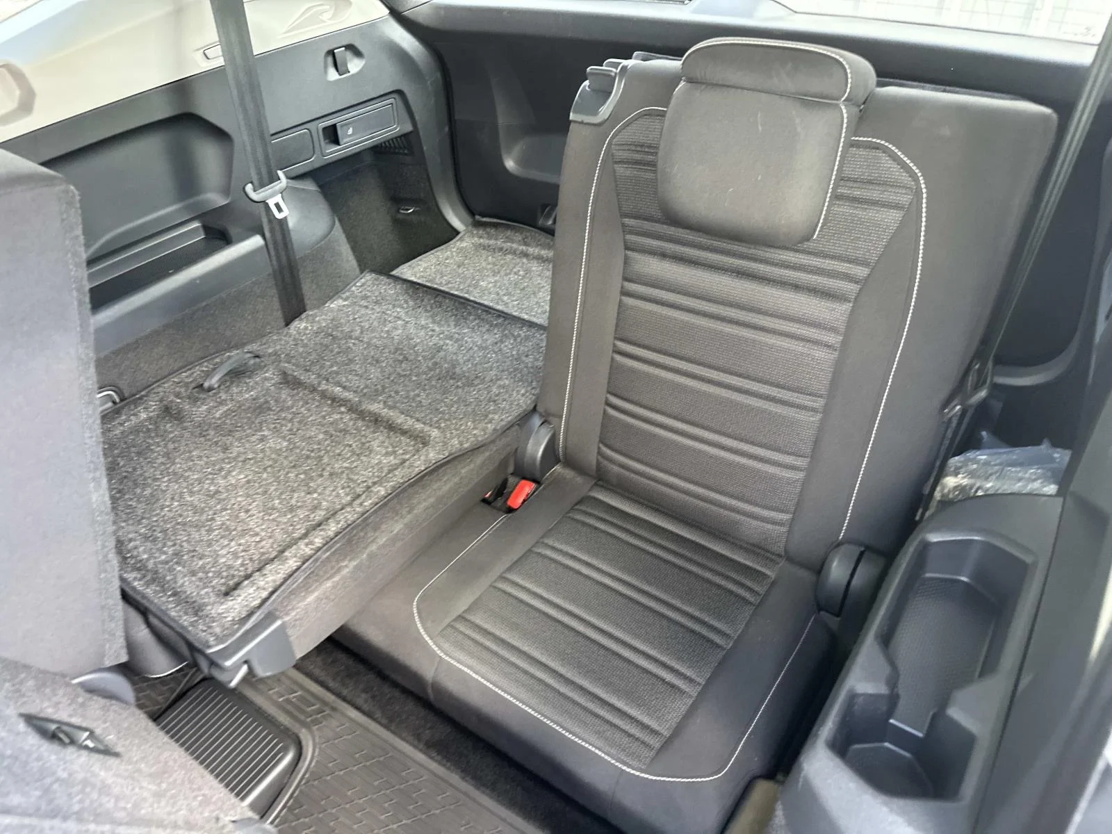 Used 2024 Gray Volkswagen S image 11