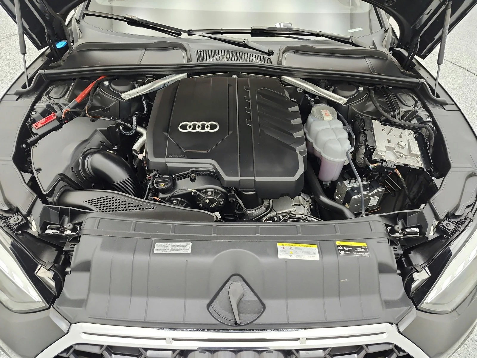 Used 2023 Mythos Black Metallic Audi S line Premium image 17