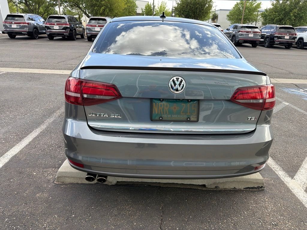 Used 2017  Volkswagen 1.8T SEL image 10