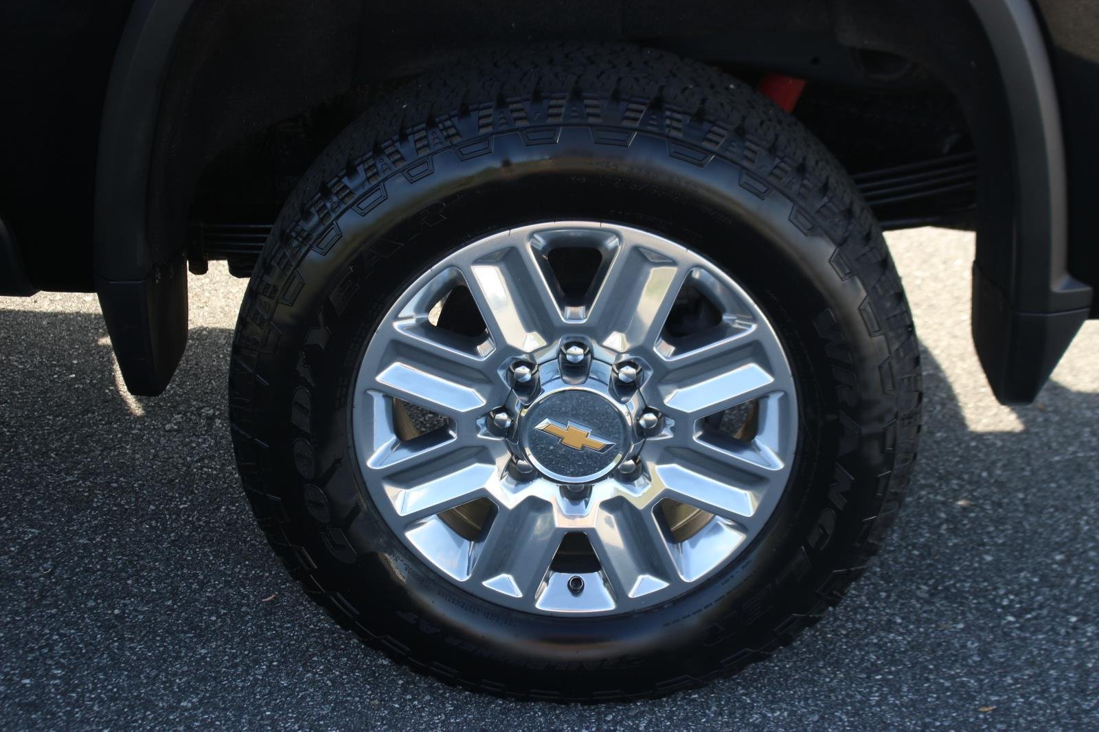 Used 2025 Black Chevrolet High Country image 42