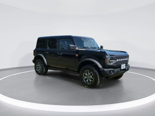 Used 2025 Black Ford Badlands image 2
