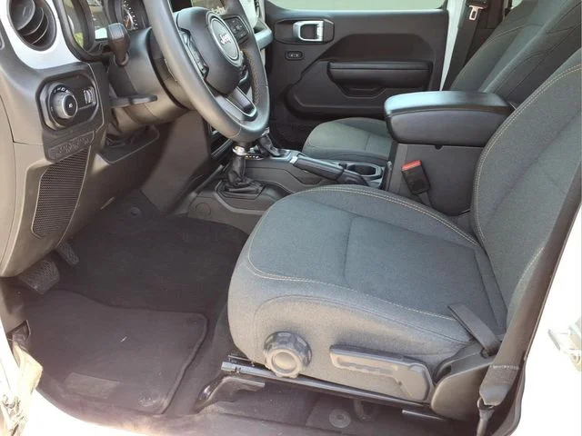 Used 2024 White Jeep Sport S image 20