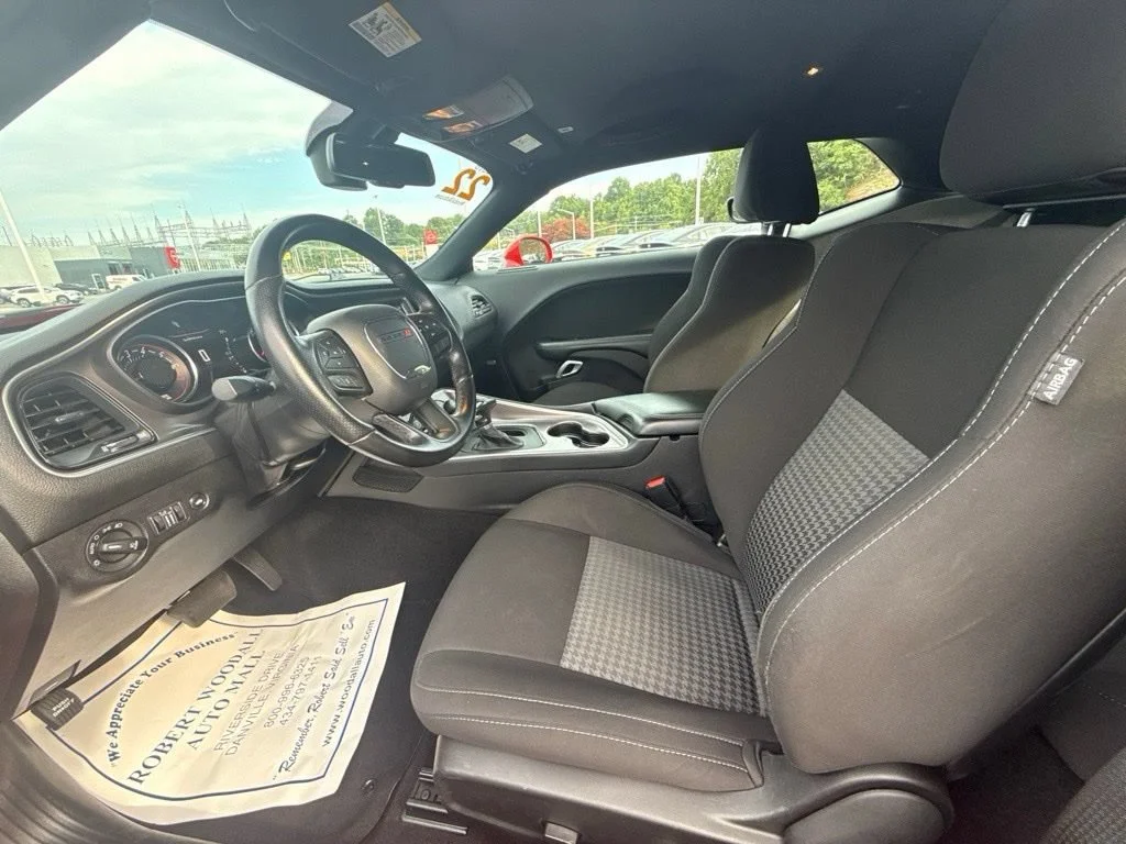 Used 2022 Torred Clearcoat Dodge GT image 15